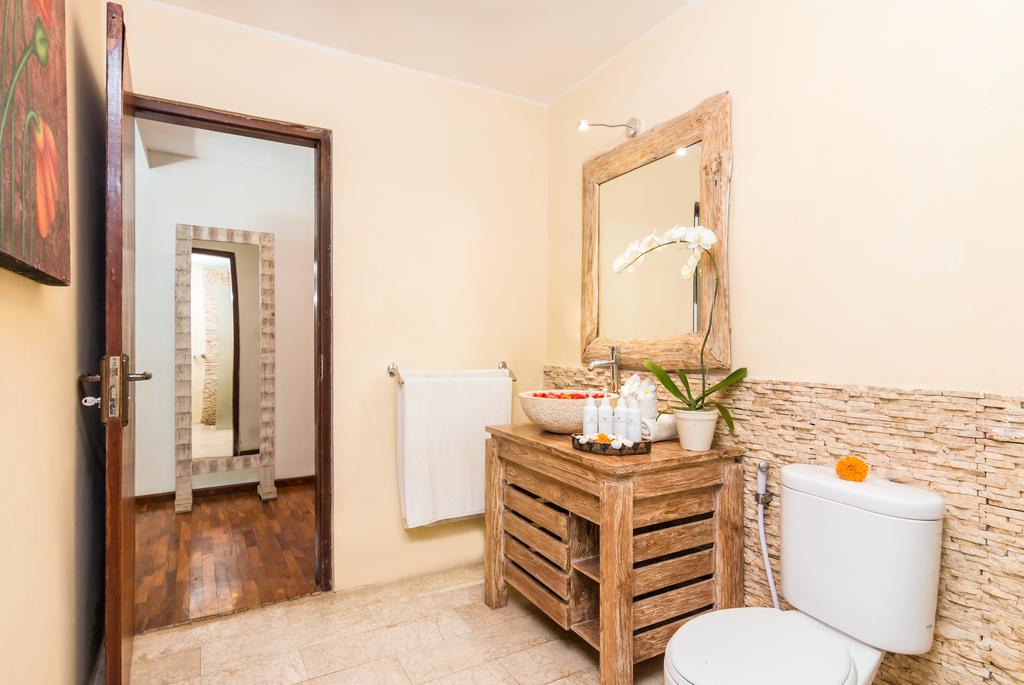 Villa Bisi Seminyak Zewnętrze zdjęcie