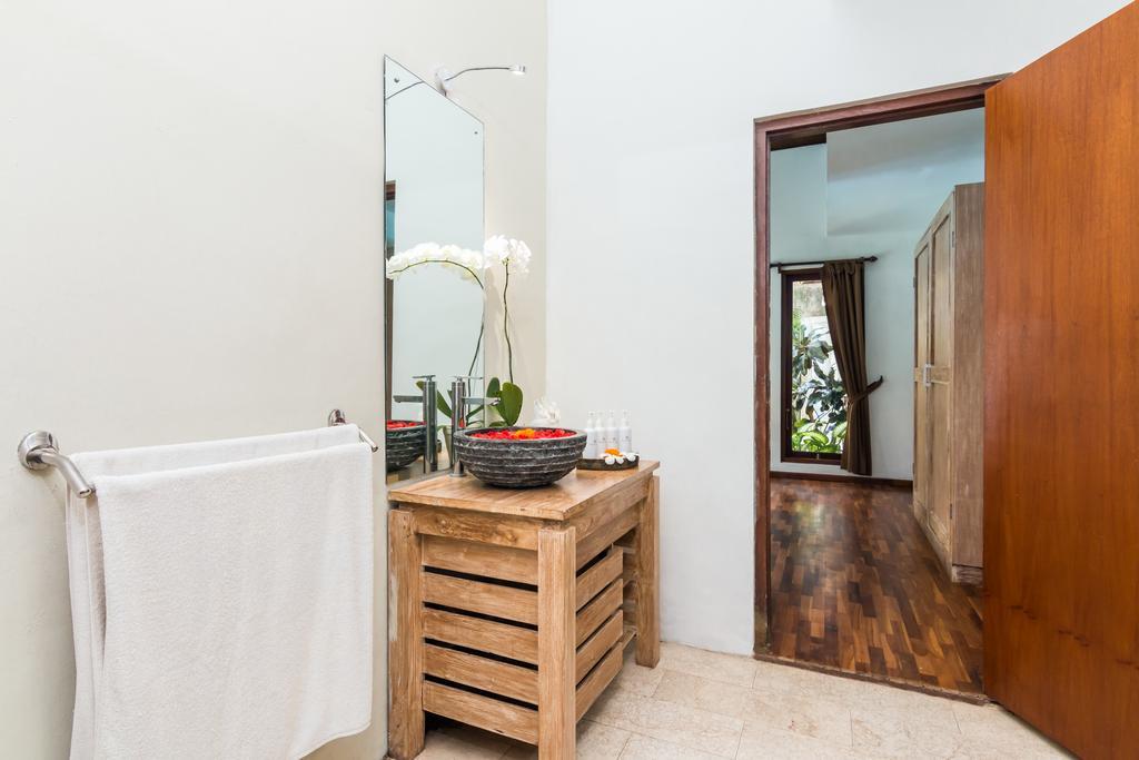 Villa Bisi Seminyak Zewnętrze zdjęcie