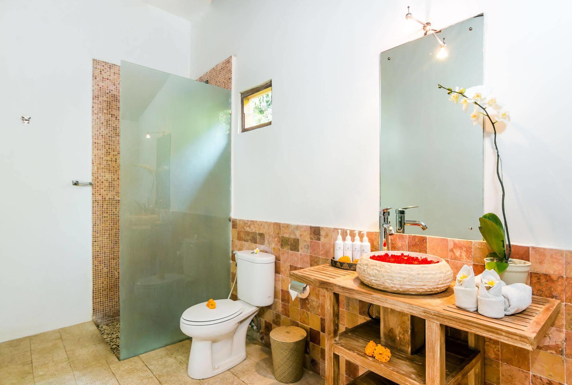 Villa Bisi Seminyak Zewnętrze zdjęcie