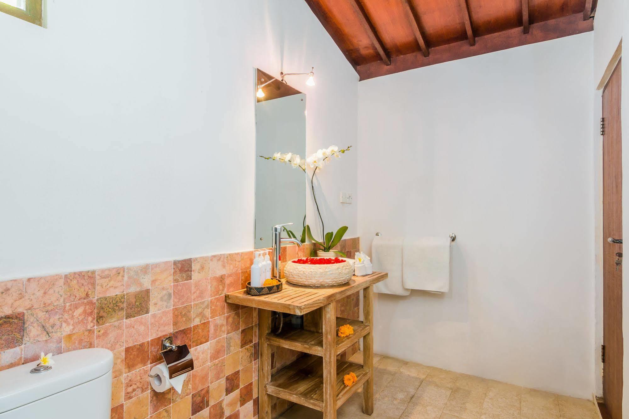 Villa Bisi Seminyak Zewnętrze zdjęcie