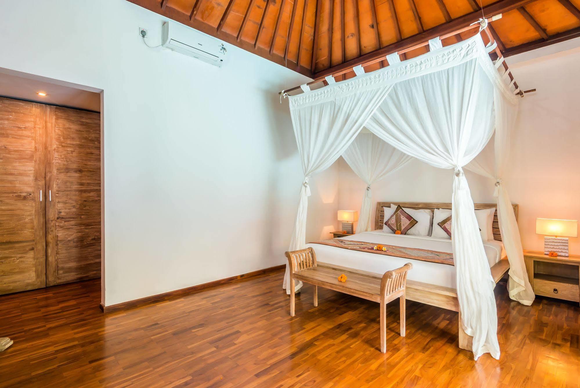 Villa Bisi Seminyak Zewnętrze zdjęcie