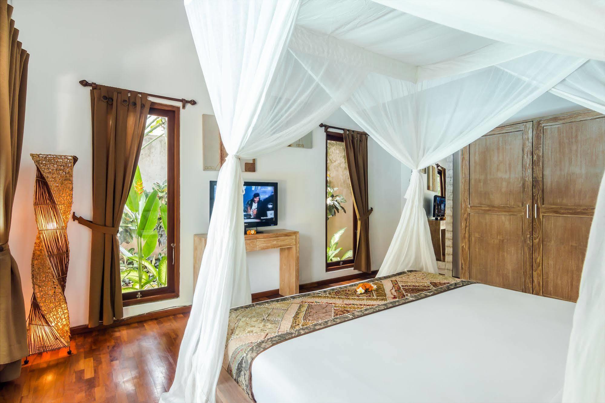 Villa Bisi Seminyak Zewnętrze zdjęcie
